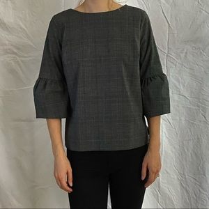 ❌SOLD❌ Structured bell sleeve top